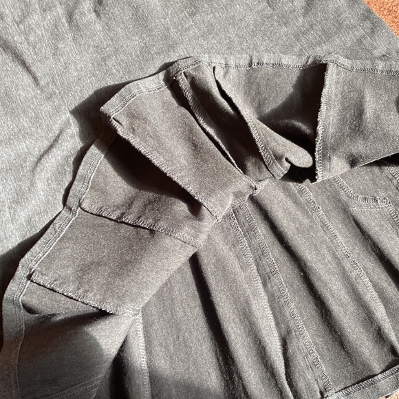 Pleated knee-length skirt - Picture 5 of 6